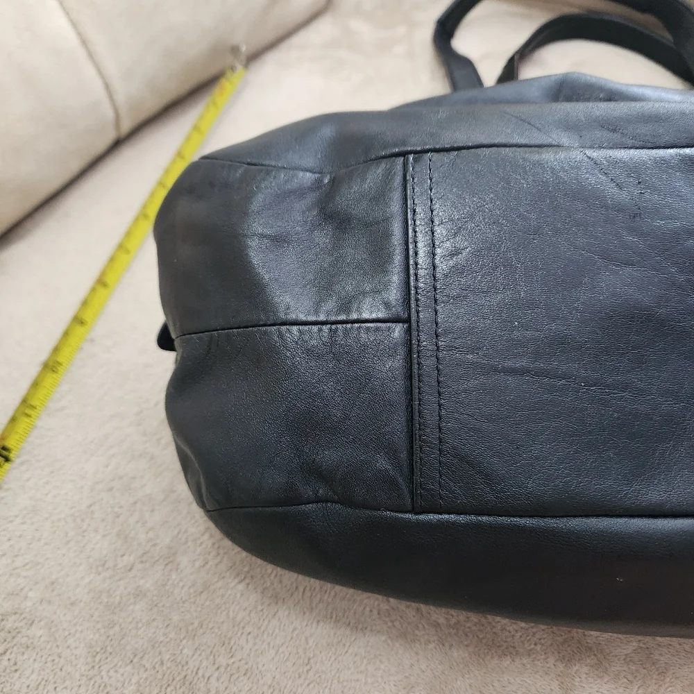 Coach black Very Sofft Leather Shoulder Bag.